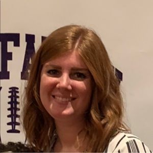 Meet your Posher, Lora